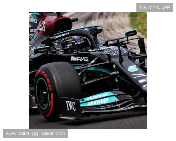 梅奔新套件效果明显，车队整体竞争力迅速恢复